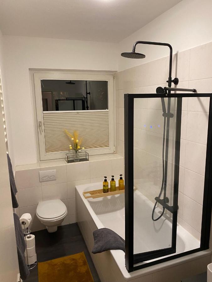 דטמולד Apartment Am Palaisgarten, Netflix, Wlan, Boxspringbett מראה חיצוני תמונה